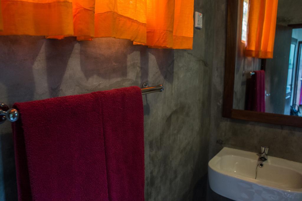Sinharaja Hostel Deniyaya Δωμάτιο φωτογραφία