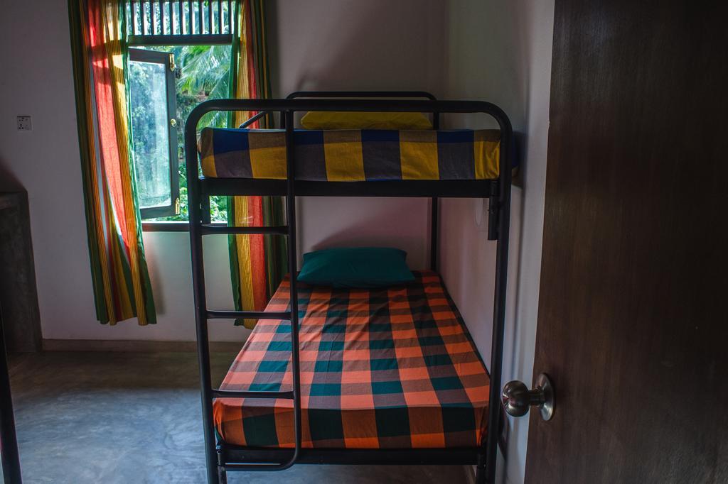 Sinharaja Hostel Deniyaya Δωμάτιο φωτογραφία
